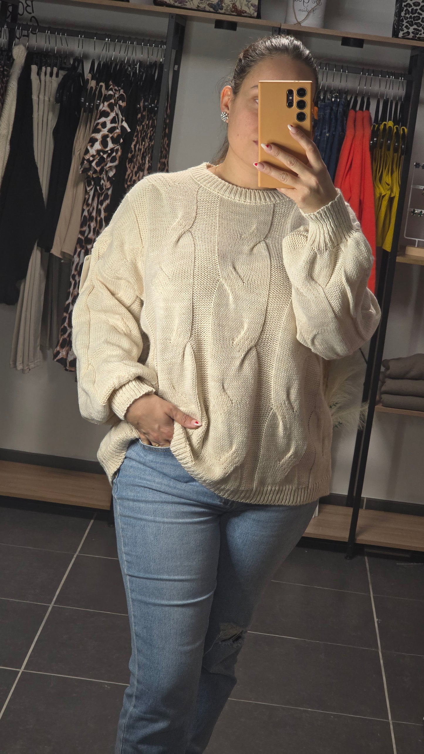 Pull Emiliana
