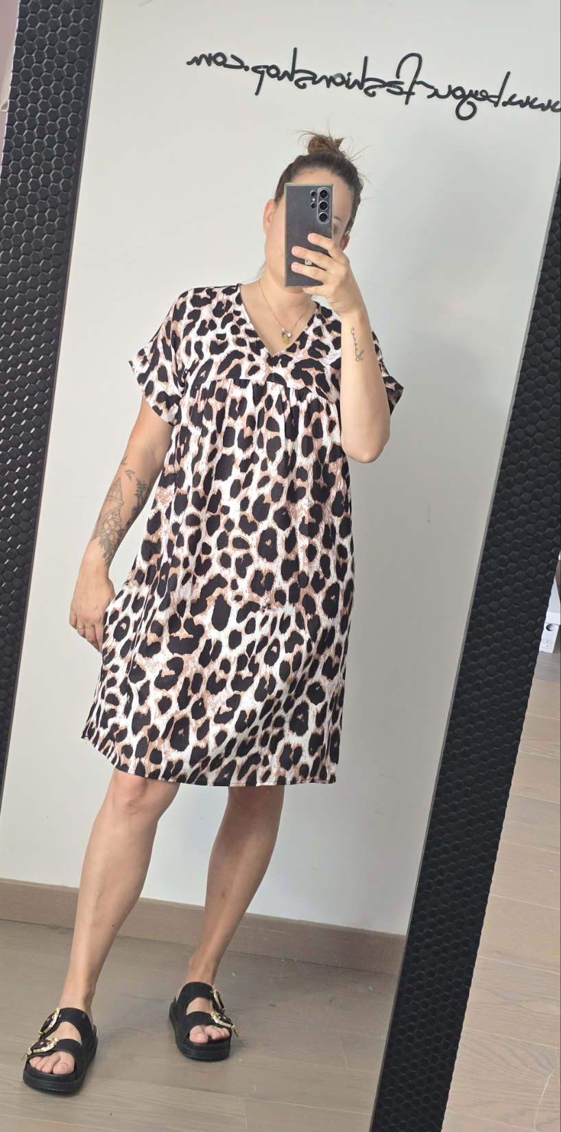 Robe Leopard